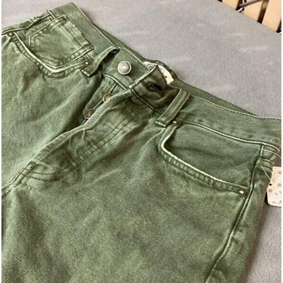 We The Free Size 25 Women's Denim Cut Off Shorts Green Button Fly 29 x 8 - Picture 3 of 6